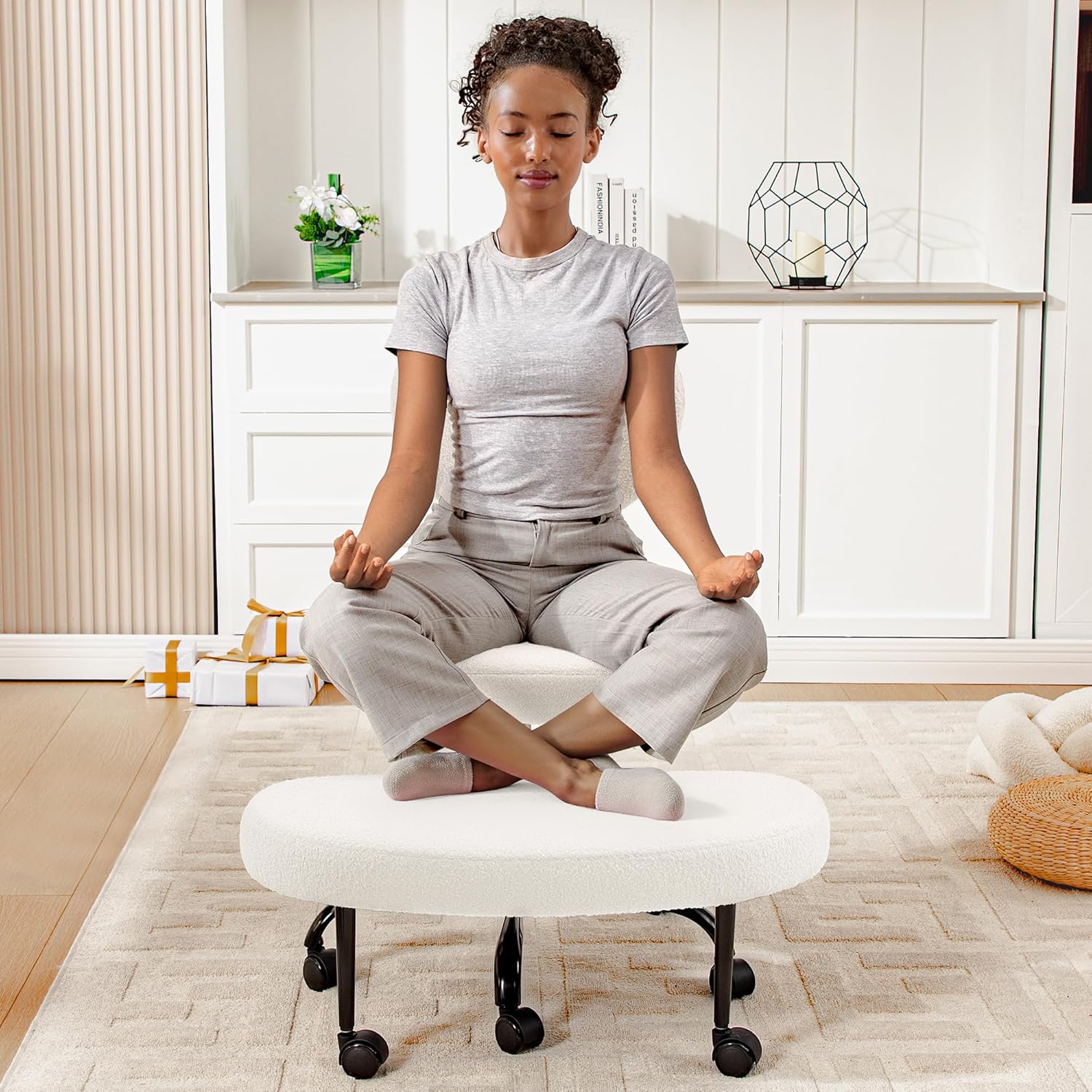 Primy™ Viral Cross-Leg Ergonomic Chair